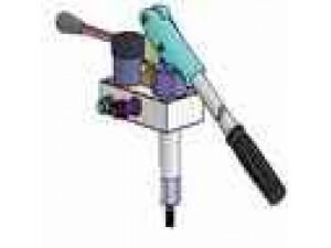 GL290系列雙作用液壓手動泵由意大利OLEODINAMICA GASPARINI s.r.l. 公司生產，在國內通過漢莎鄧普（HansaTMP）和海倫（Heron）公司銷售他們的產品。GL290系列的手動泵為雙作用液壓手動泵,油箱安裝，帶有手動換向閥，在推和拉過程中都產生排量，這樣提高了工作效率，同時使泵的排量連續，用于操作雙作用液壓油缸。該系列手動泵有：GL290-17-SS、GL290-20-SS、GL290-25-SS、GL290-28-SS、GL290-35-SS。GL290系列的手動泵廣泛應用